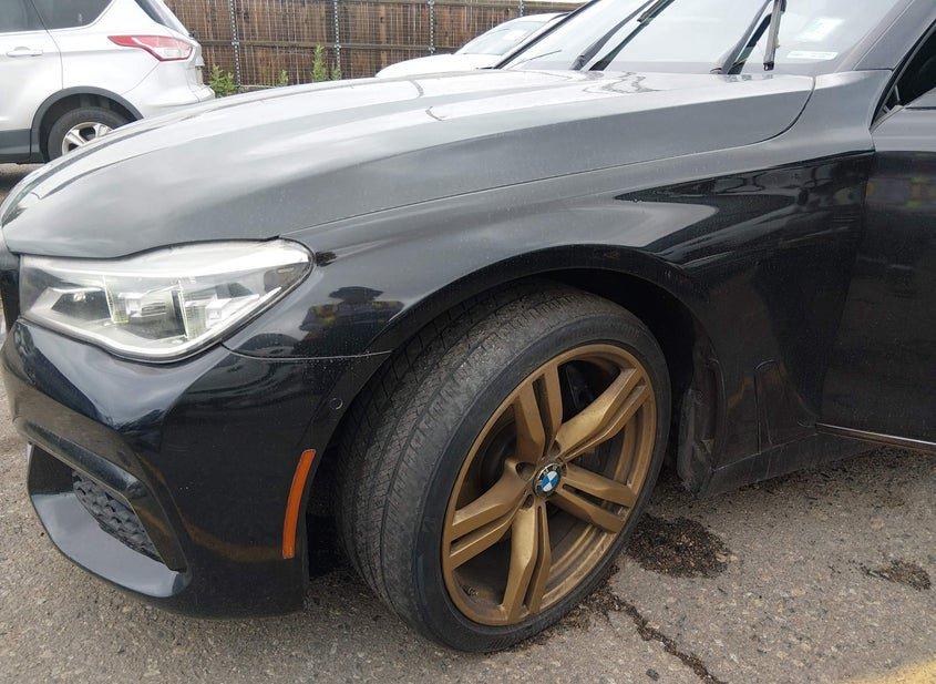 BMW 750I