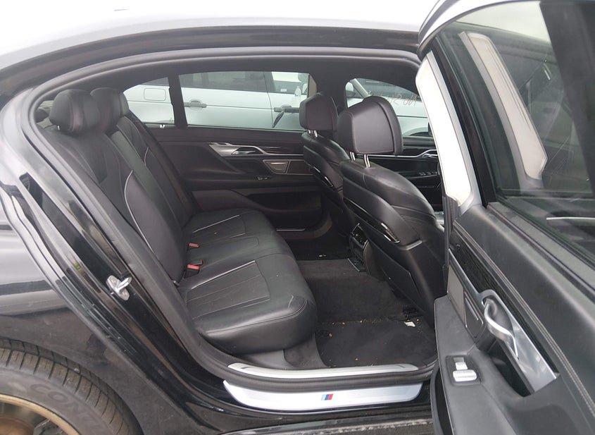 BMW 750I