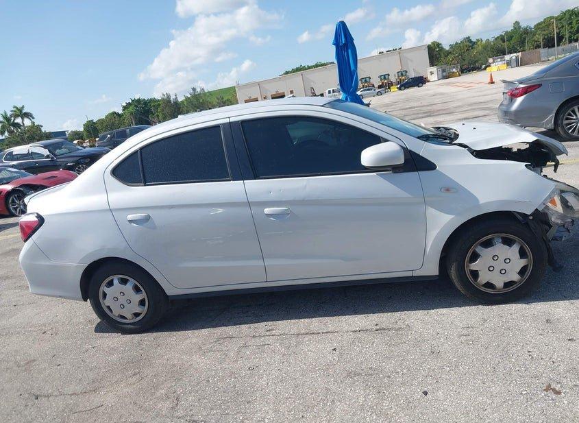 Mitsubishi Mirage G4