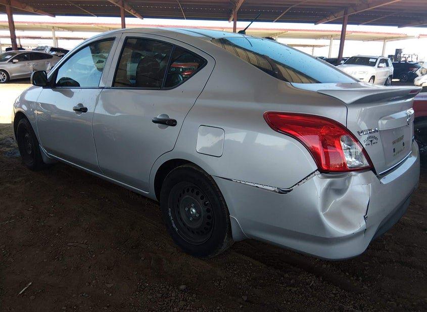 Nissan Versa