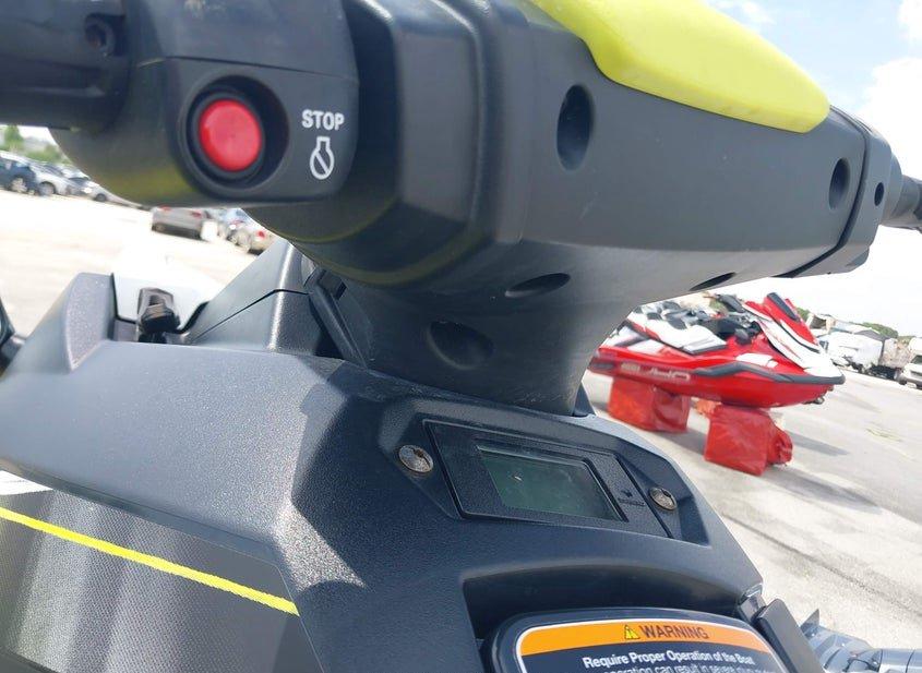 Yamaha Waverunner