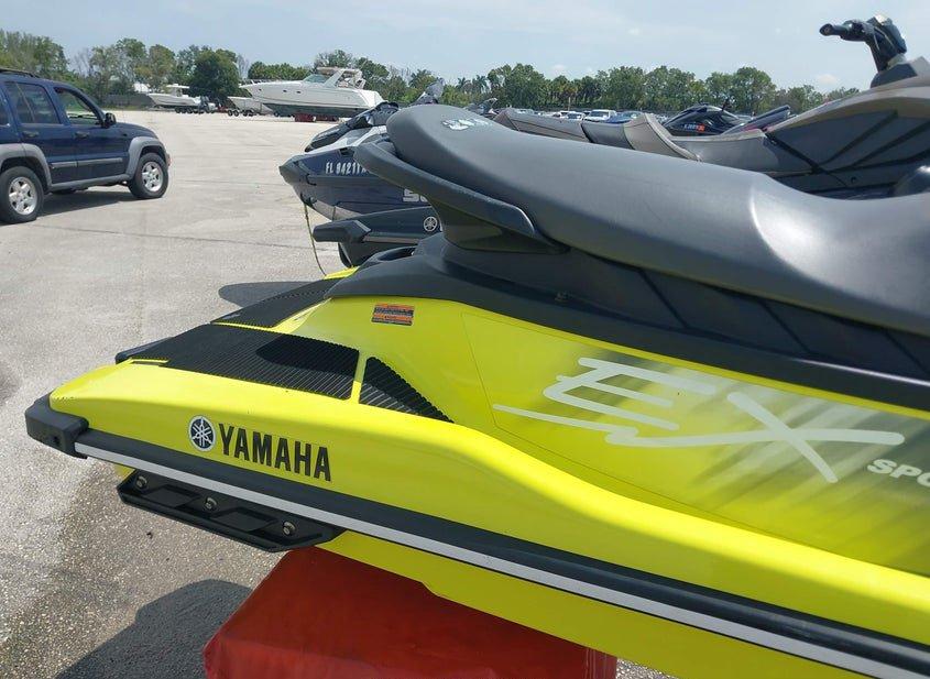 Yamaha Waverunner