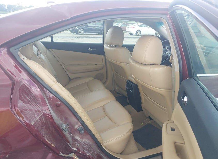 Nissan Maxima