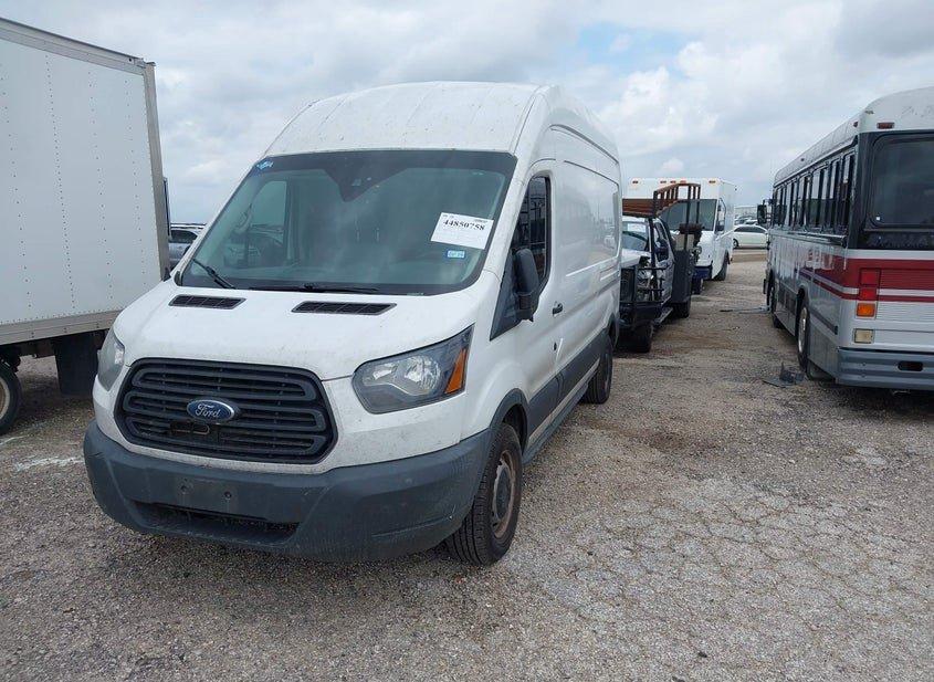 Ford Transit-250