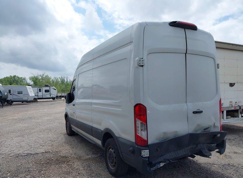 Ford Transit-250