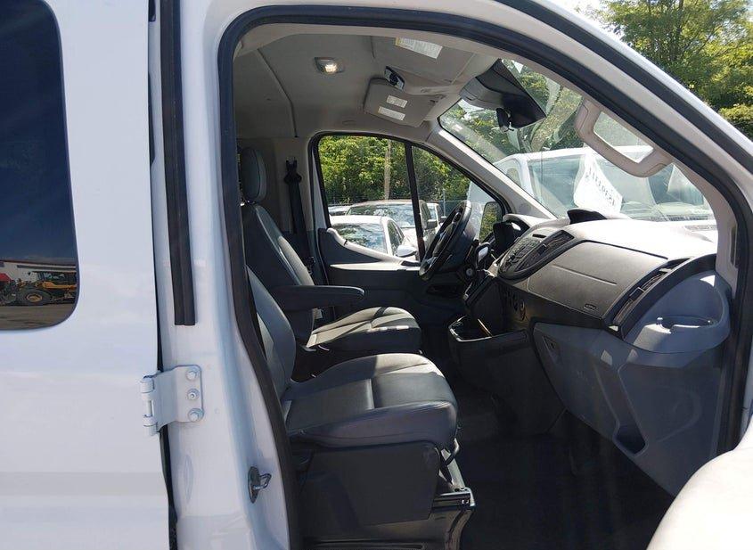 Ford Transit-150