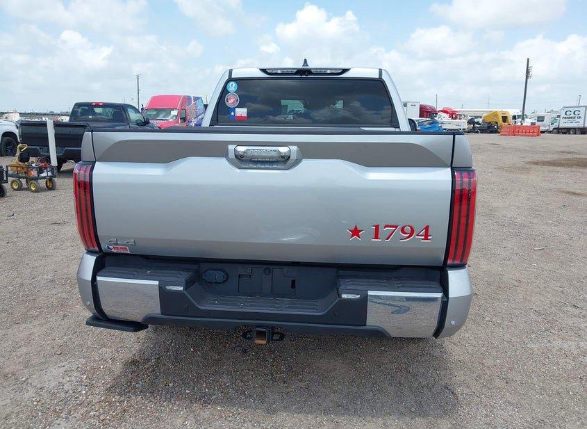 Toyota Tundra