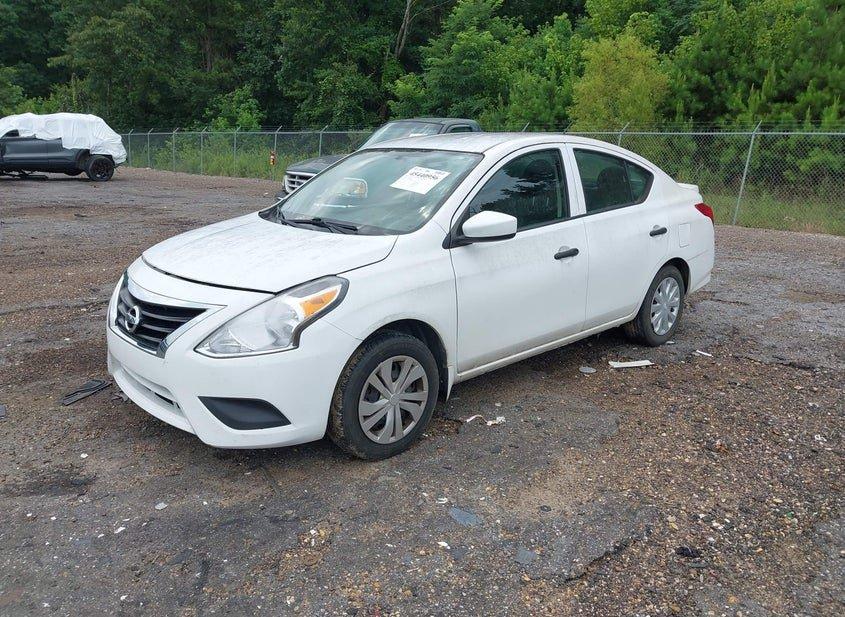 Nissan Versa
