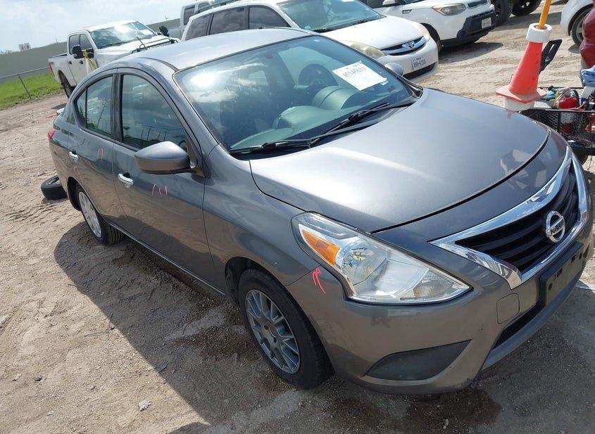 Nissan Versa