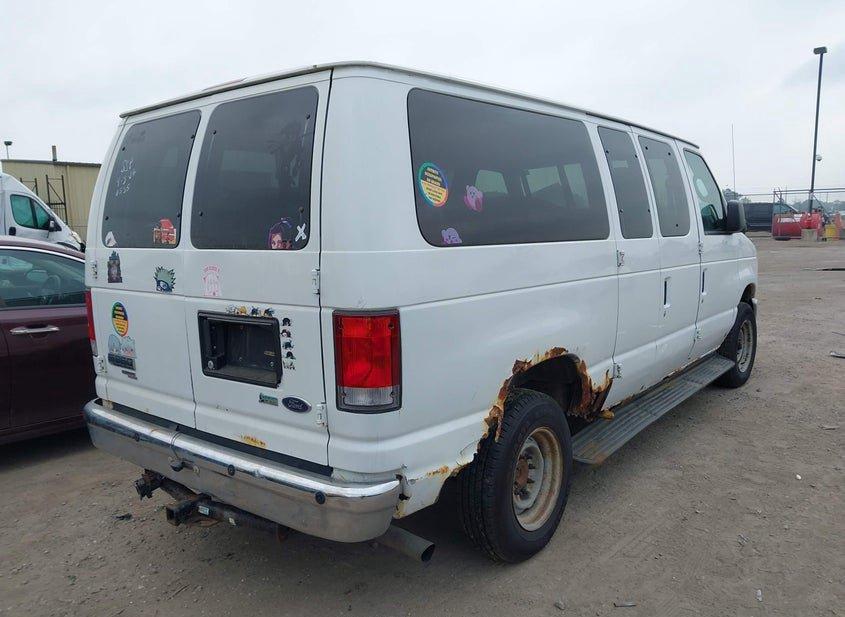 Ford E-350 Super Duty