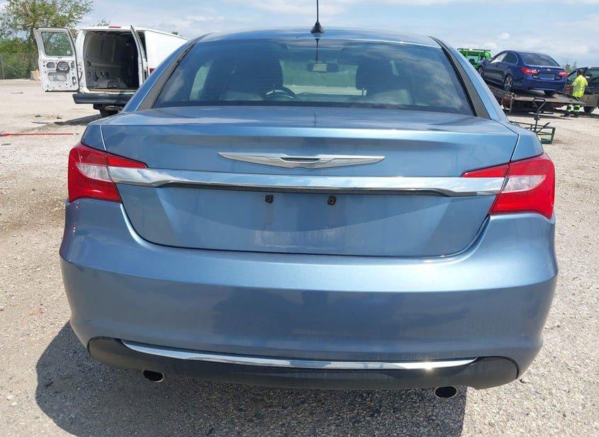 Chrysler 200