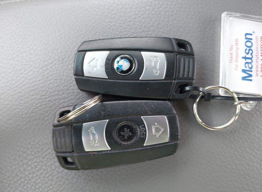 BMW 330I