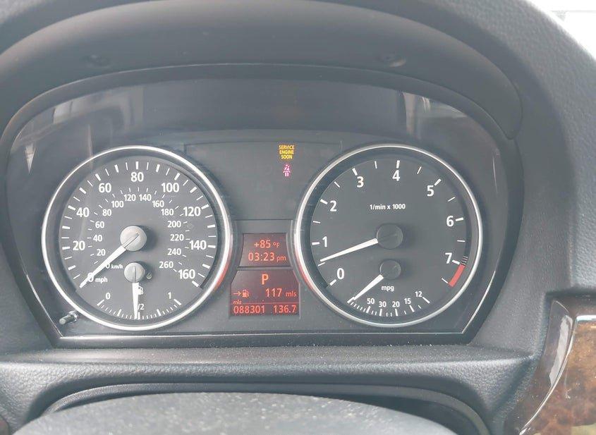 BMW 330I