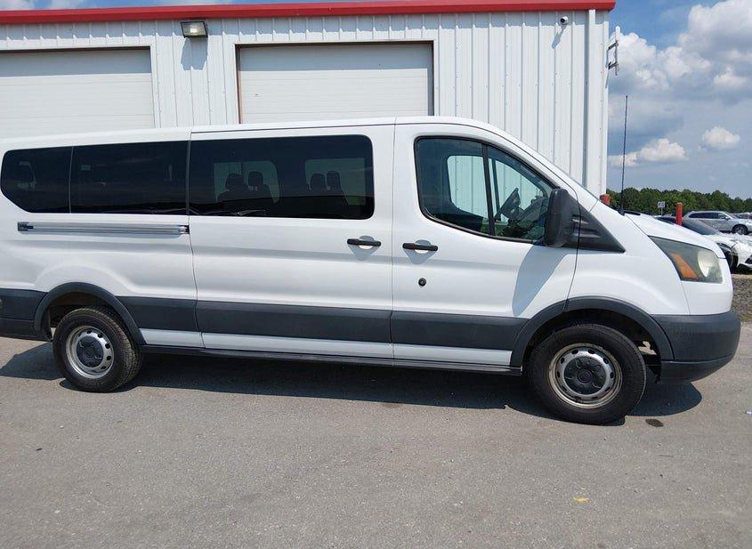 Ford Transit-350