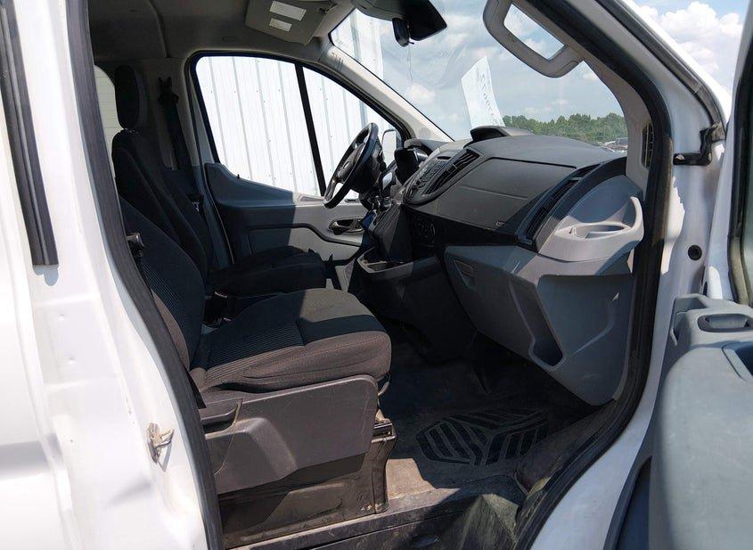 Ford Transit-350