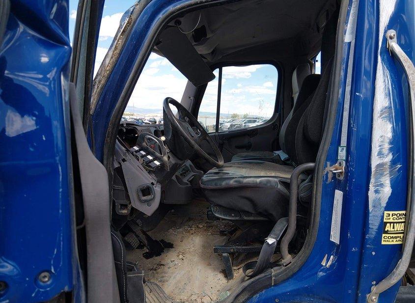 Freightliner M2