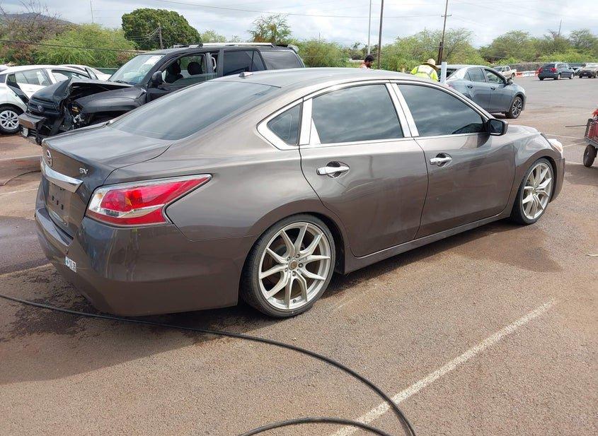 Nissan Altima