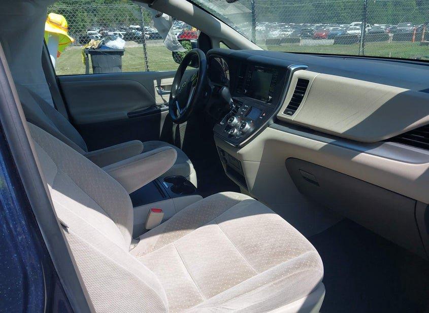 Toyota Sienna