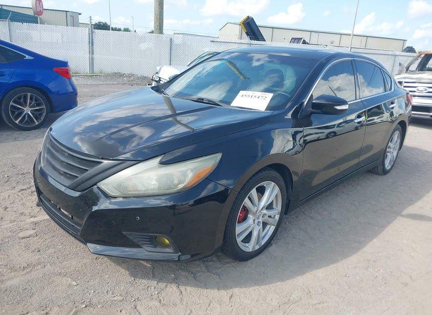 Nissan Altima