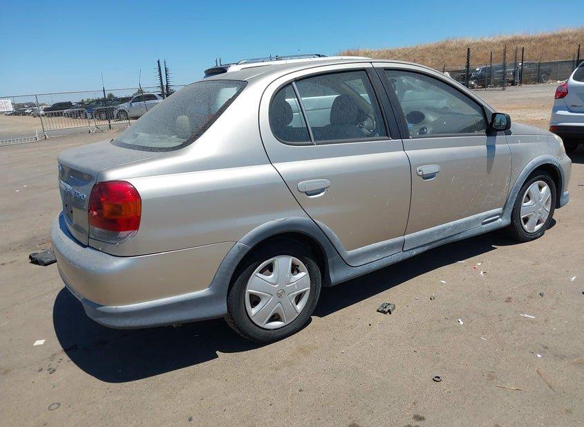 Toyota Echo