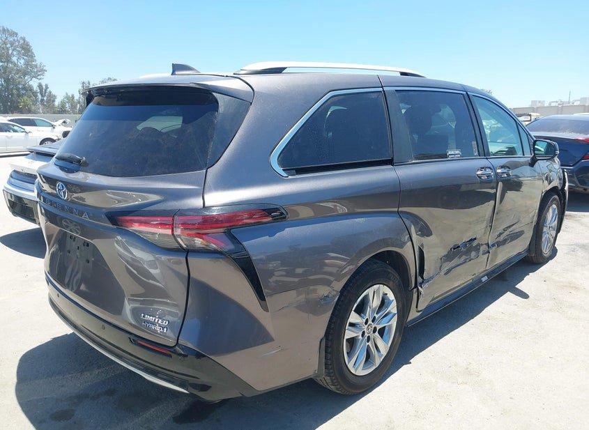 Toyota Sienna