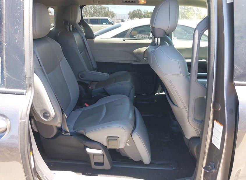 Toyota Sienna