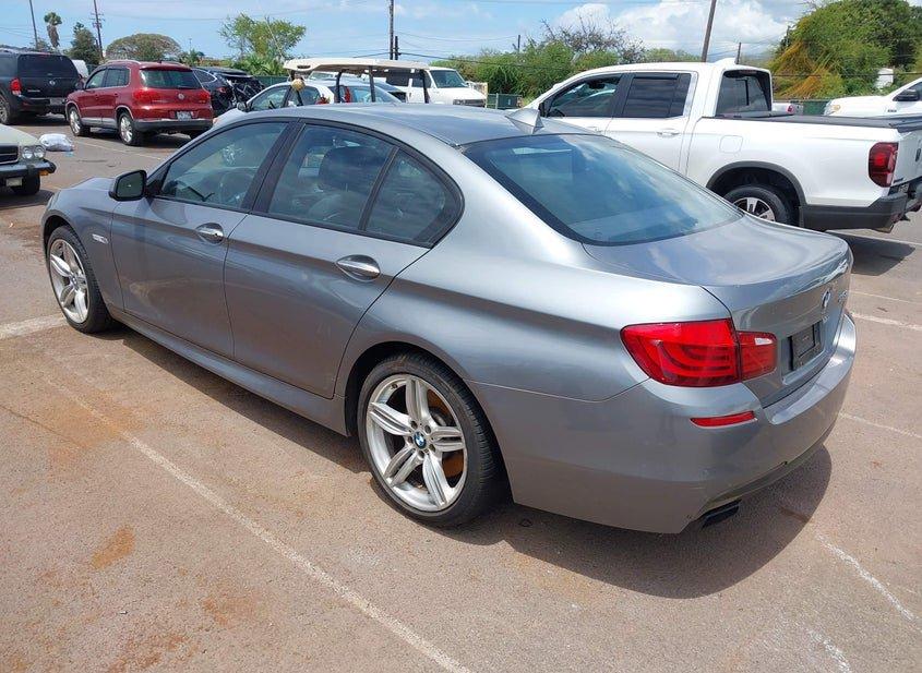 BMW 550I