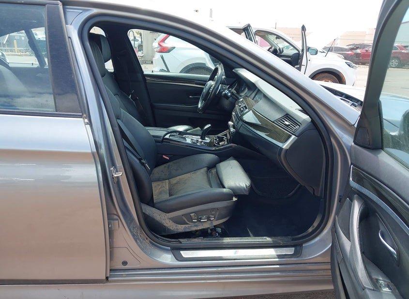 BMW 550I