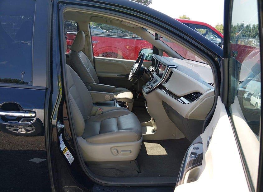 Toyota Sienna