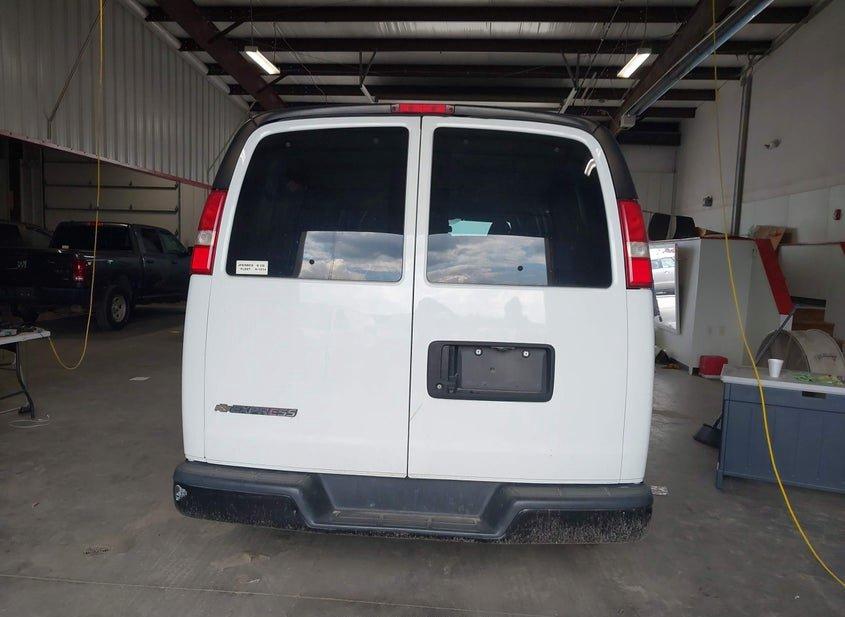 Chevrolet Express 3500