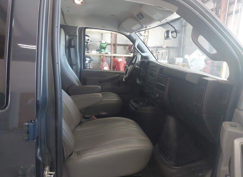 Chevrolet Express 2500