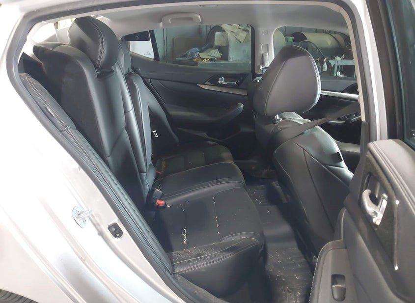 Nissan Maxima