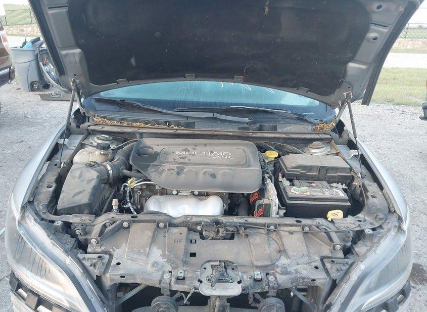 Chrysler 200