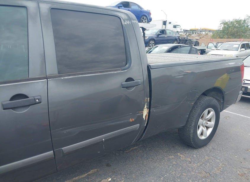 Nissan Titan