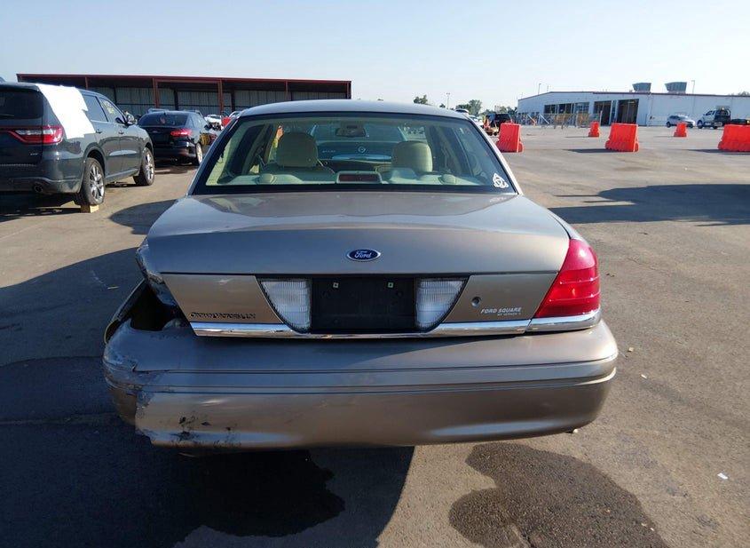 Ford Crown Victoria