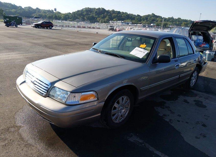 Ford Crown Victoria
