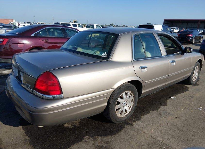 Ford Crown Victoria