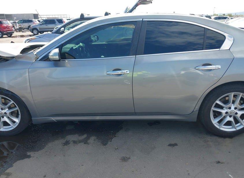 Nissan Maxima