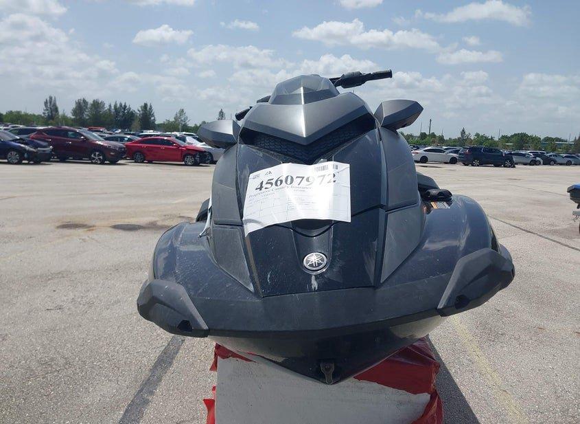 Yamaha Gp1800