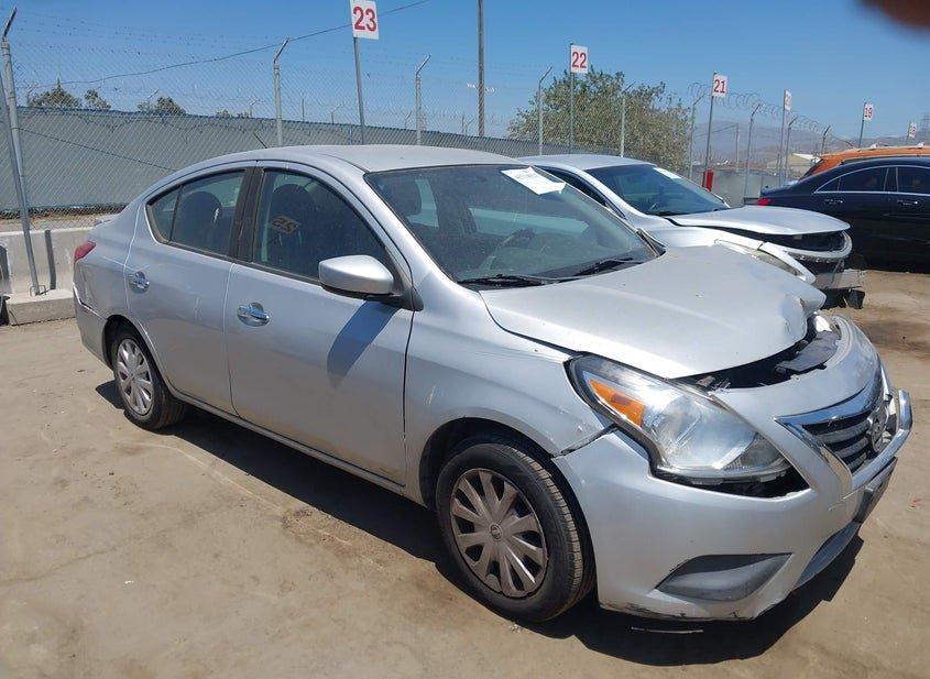Nissan Versa