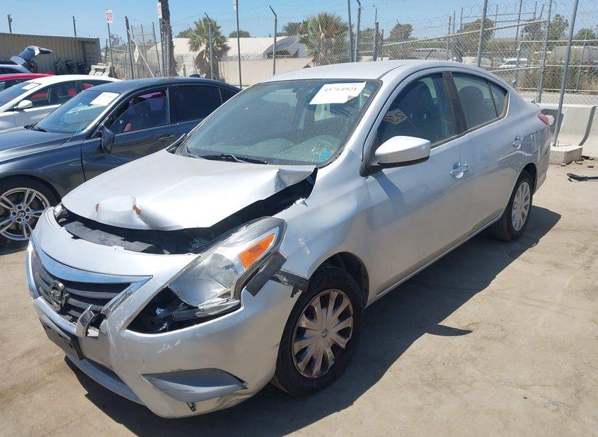Nissan Versa