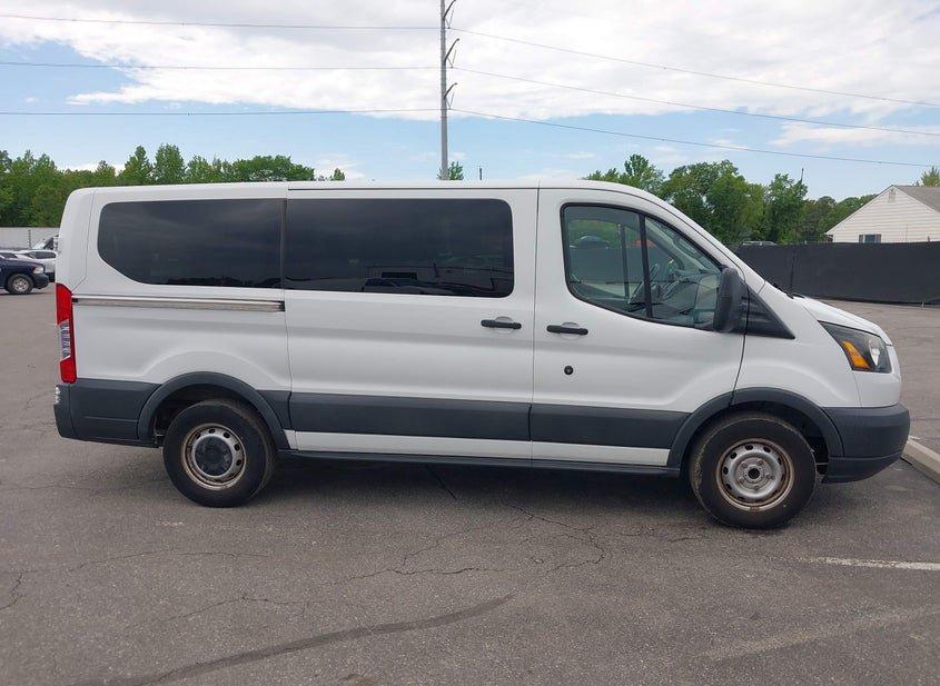 Ford Transit-150