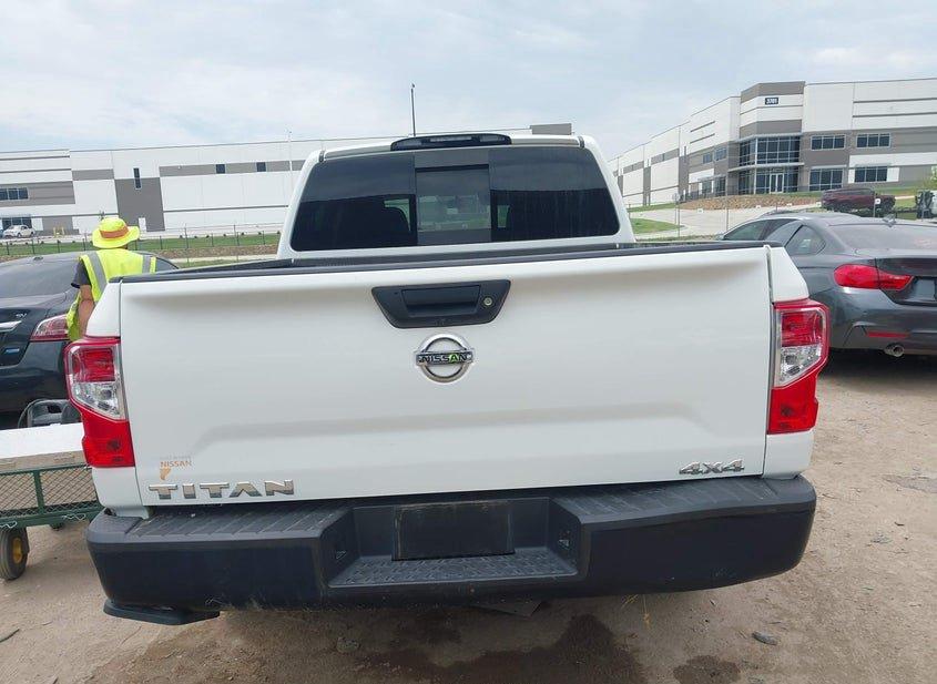 Nissan Titan