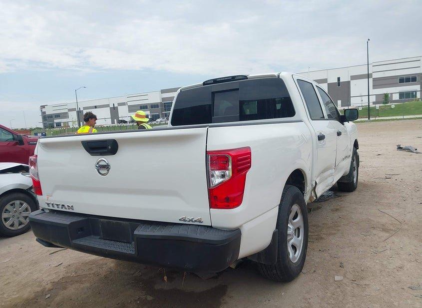 Nissan Titan
