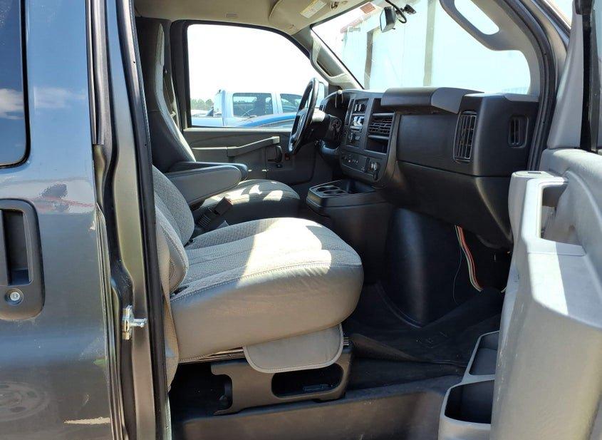 Chevrolet Express 3500
