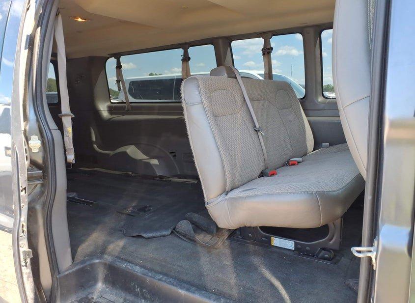 Chevrolet Express 3500