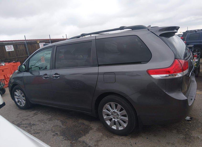 Toyota Sienna