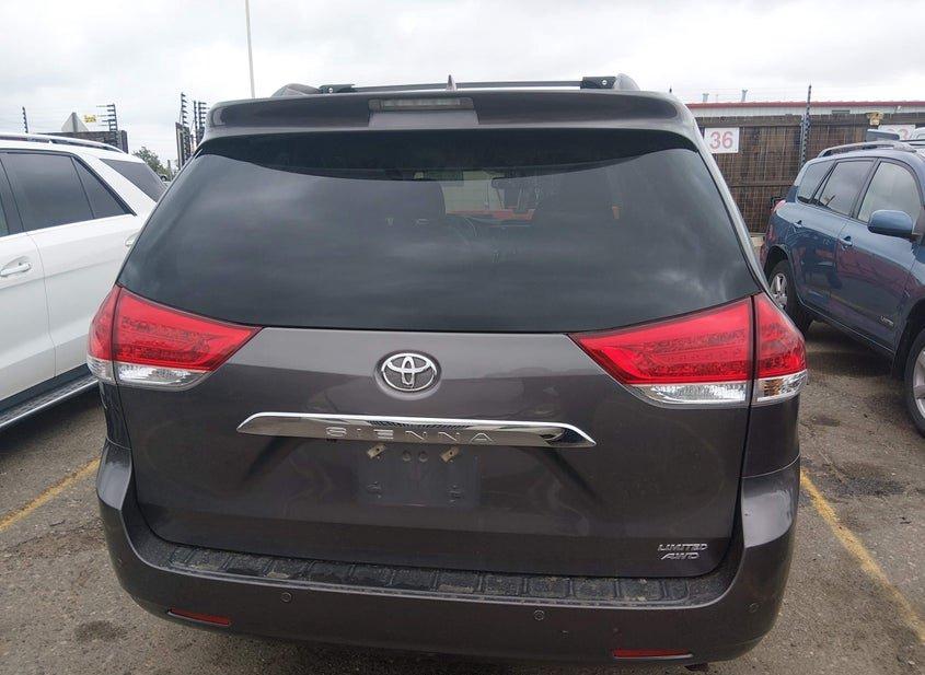 Toyota Sienna