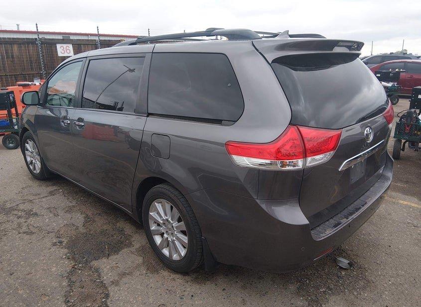 Toyota Sienna