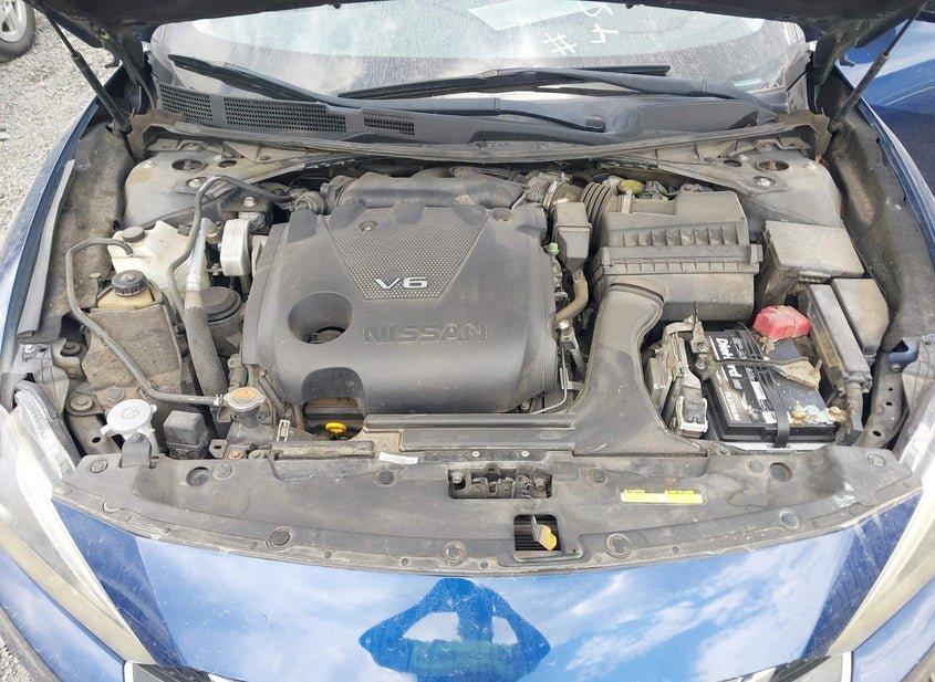 Nissan Maxima